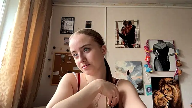 Snapshot of SabinaHaggen chatting on April 26, 2026, 2:03 pm SabinaHaggen online show from April 26, 2026, 2:03 pm