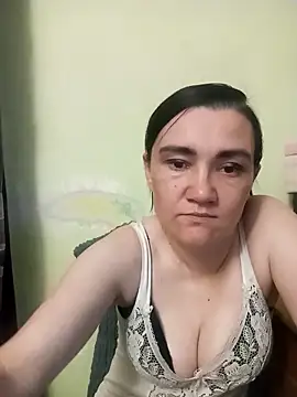 Snapshot of AlissaSecret chatting on April 7, 2026, 5:48 pm AlissaSecret online show from April 7, 2026, 5:48 pm