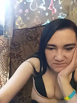 Snapshot of AlissaSecret chatting on May 17, 2026, 10:48 am AlissaSecret online show from May 17, 2026, 10:48 am