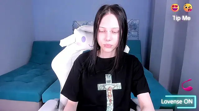 SugarBunny18 online show from June 4, 2026, 4:39 am
