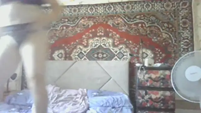 Snapshot of AuroKaria chatting on July 2, 2026, 1:39 pm AuroKaria online show from July 2, 2026, 1:39 pm