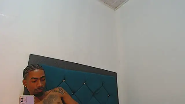Snapshot of burrodelacosta chatting on May 6, 2026, 1:04 pm burrodelacosta online show from May 6, 2026, 1:04 pm