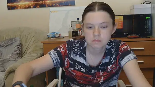 JessicaHolland1 online show from June 24, 2026, 7:01 pm