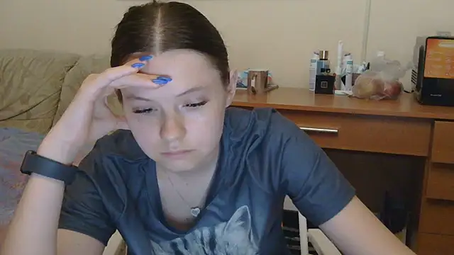 JessicaHolland1 online show from June 10, 2026, 5:47 pm