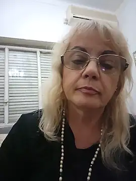 Snapshot of MatureElegantWidow chatting on May 16, 2026, 1:04 am MatureElegantWidow online show from May 16, 2026, 1:04 am