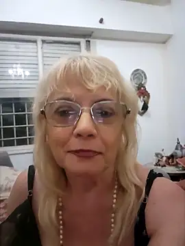 MatureElegantWidow online show from April 3, 2026, 10:16 pm