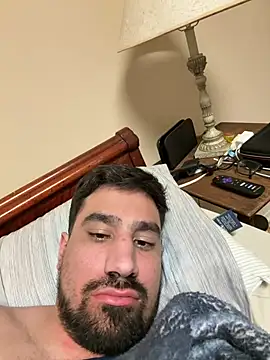 daddyking1013 online show from April 12, 2026, 4:38 am