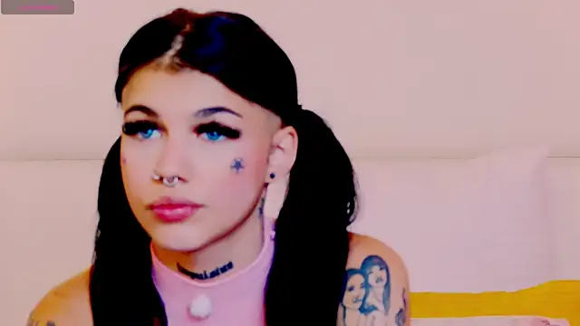 YasminnStorm online show from July 6, 2026, 4:30 am