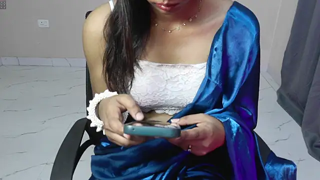 Snapshot of NaughtyTeena chatting on April 8, 2026, 5:09 am NaughtyTeena online show from April 8, 2026, 5:09 am