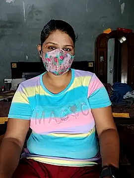 Snapshot of Riyashrma001 chatting on May 1, 2026, 6:35 pm Riyashrma001 online show from May 1, 2026, 6:35 pm