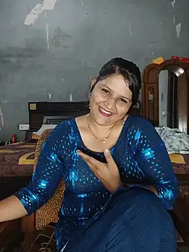 Snapshot of Riyashrma001 chatting on May 22, 2026, 3:32 pm Riyashrma001 online show from May 22, 2026, 3:32 pm