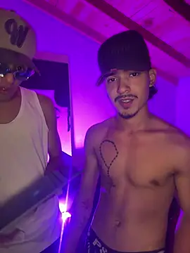 Cuteathleticboys online show from April 11, 2026, 11:52 pm