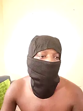 Snapshot of MaskedWithCum chatting on April 5, 2026, 11:50 am MaskedWithCum online show from April 5, 2026, 11:50 am