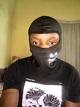 Snapshot of MaskedWithCum chatting on July 1, 2026, 7:58 pm MaskedWithCum online show from July 1, 2026, 7:58 pm
