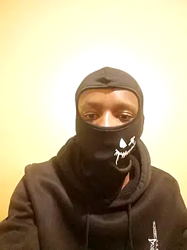 Snapshot of MaskedWithCum chatting on July 6, 2026, 9:28 pm MaskedWithCum online show from July 6, 2026, 9:28 pm