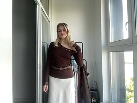 Snapshot of kirtova_ chatting on June 3, 2026, 12:06 pm kirtova online show from June 3, 2026, 12:06 pm