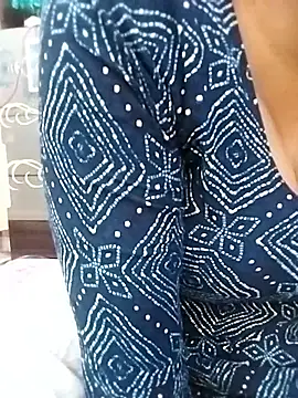 Snapshot of Alisha-sexy chatting on April 9, 2026, 4:03 am Alisha-sexy online show from April 9, 2026, 4:03 am