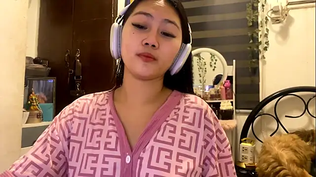 Snapshot of GlindaDejardin chatting on May 10, 2026, 5:26 pm GlindaDejardin online show from May 10, 2026, 5:26 pm