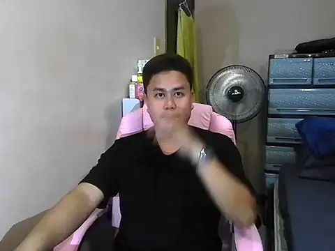 Snapshot of tipsy_butter chatting on July 11, 2026, 6:52 pm tipsy butter online show from July 11, 2026, 6:52 pm