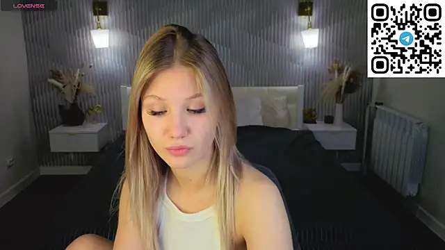 Snapshot of Angelina_Becker chatting on May 10, 2026, 1:09 am Angelina Becker online show from May 10, 2026, 1:09 am