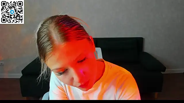Snapshot of Angelina_Becker chatting on May 22, 2026, 1:14 am Angelina Becker online show from May 22, 2026, 1:14 am