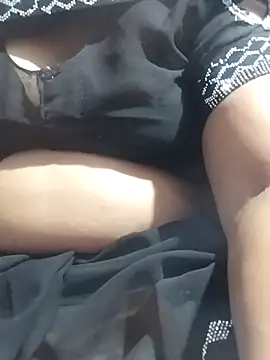 Snapshot of Desi_hot_bhabhi01 chatting on June 28, 2026, 5:03 am Desi hot bhabhi01 online show from June 28, 2026, 5:03 am