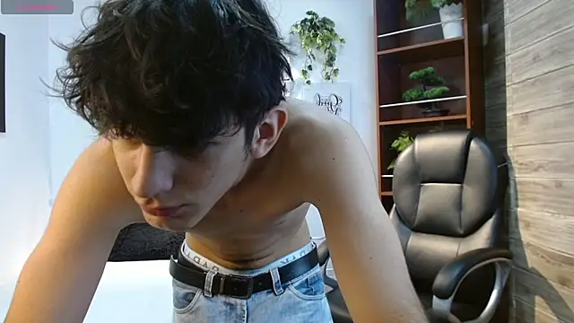 Snapshot of billy_wild chatting on April 29, 2026, 12:31 pm billy wild online show from April 29, 2026, 12:31 pm