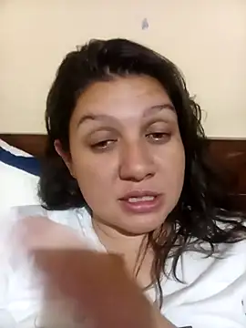 Yuna Min Ji online show from April 18, 2026, 4:26 am