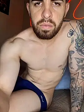 leoxxxgato online show from June 17, 2026, 4:50 pm