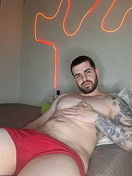 leoxxxgato online show from May 20, 2026, 11:57 pm