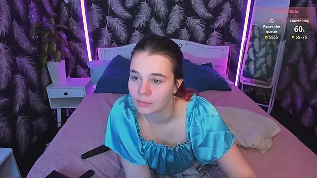 Snapshot of Kacey_Love chatting on April 22, 2026, 5:47 am Kacey Love online show from April 22, 2026, 5:47 am