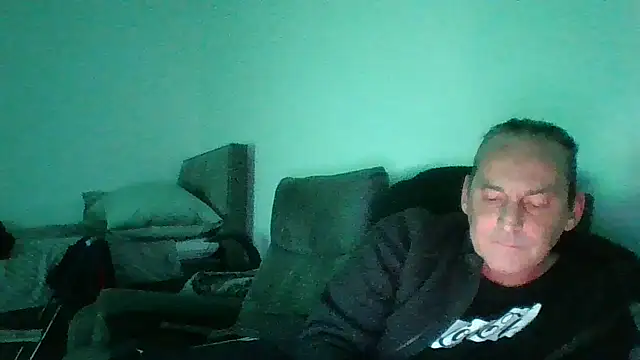 Snapshot of CanCumALot chatting on May 19, 2026, 10:28 pm CanCumALot online show from May 19, 2026, 10:28 pm