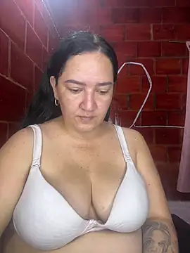 Snapshot of Fresita-12 chatting on May 15, 2026, 4:27 pm Fresita-12 online show from May 15, 2026, 4:27 pm