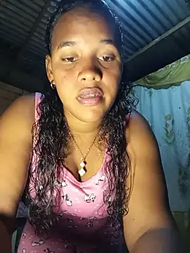 Snapshot of michelle_castillo chatting on April 19, 2026, 3:07 am michelle castillo online show from April 19, 2026, 3:07 am
