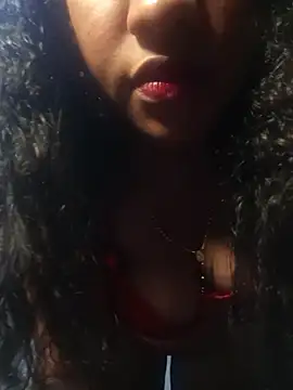 Snapshot of michelle_castillo chatting on May 3, 2026, 3:11 am michelle castillo online show from May 3, 2026, 3:11 am