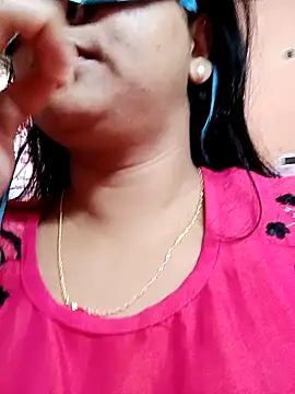 Snapshot of srutidatta chatting on May 8, 2026, 5:44 am srutidatta online show from May 8, 2026, 5:44 am