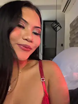 EliseBelmort online show from April 11, 2026, 4:09 am