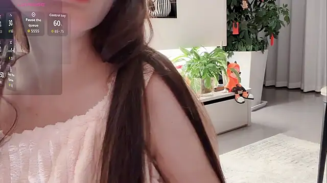 Snapshot of tingting-youu chatting on May 4, 2026, 1:03 pm tingting-youu online show from May 4, 2026, 1:03 pm