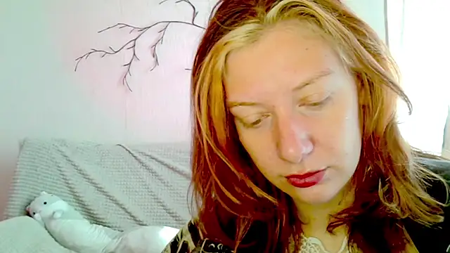 Snapshot of earn_my_lily chatting on April 21, 2026, 7:15 am earn my lily online show from April 21, 2026, 7:15 am