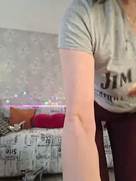 LaliaMia online show from March 3, 2026, 5:14 am