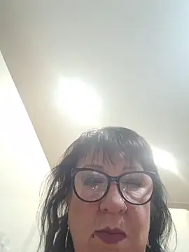 Snapshot of LaliaMia chatting on February 5, 2026, 4:19 am LaliaMia online show from February 5, 2026, 4:19 am