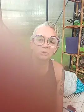 Blondejenn online show from July 7, 2026, 11:47 am
