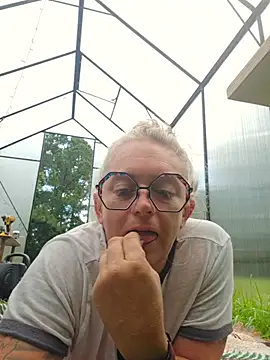 Snapshot of Blondejenn chatting on June 5, 2026, 12:00 pm Blondejenn online show from June 5, 2026, 12:00 pm
