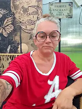 Blondejenn online show from June 24, 2026, 11:20 am