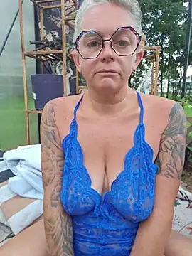 Blondejenn online show from July 11, 2026, 11:10 am