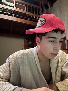 Stclkha online show from April 5, 2026, 10:27 pm