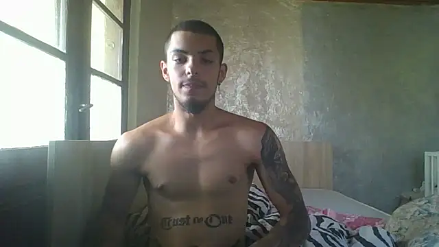 robertmrn112 online show from June 29, 2026, 2:28 pm