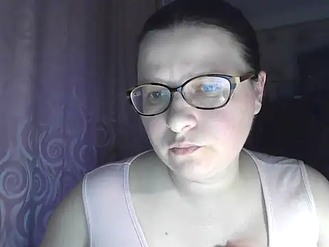 Snapshot of Miss_Bellaaa chatting on April 8, 2026, 4:08 pm Miss Bellaaa online show from April 8, 2026, 4:08 pm