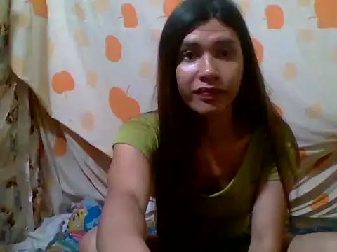Snapshot of luna_veille chatting on May 5, 2026, 9:23 am luna veille online show from May 5, 2026, 9:23 am
