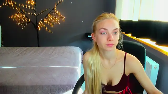 Snapshot of SonnySofia chatting on April 28, 2026, 5:34 am SonnySofia online show from April 28, 2026, 5:34 am